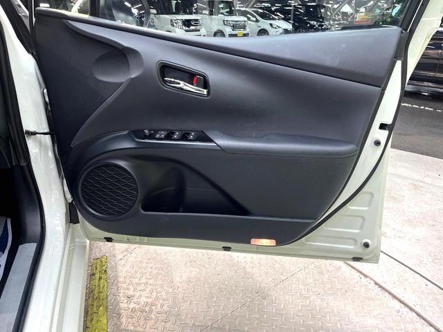 プリウス Ａツーリングセレクション　純正ナビ　バックカメラ　セーフティセンス　レーダークルーズ　禁煙車　ドラレコ　コーナーセンサー　スマートキー　ＬＥＤヘッド　ＥＴＣ　オートハイビーム　ブラインドスポットモニター　オートライト（50枚目）