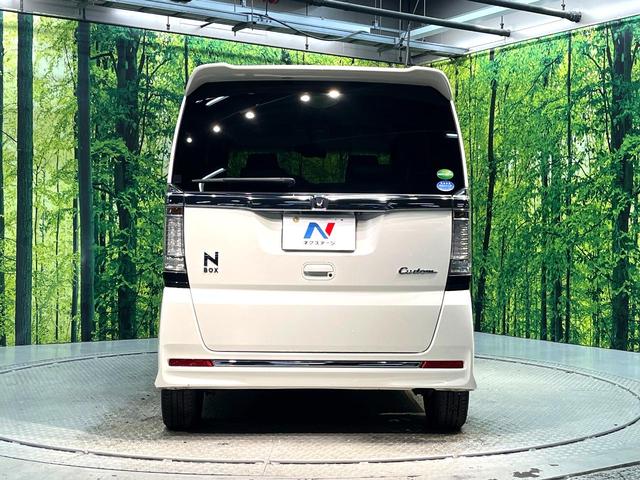 N-BOXカスタム G ターボSSブラックスタイルパッケージ ターボ 両側電動ドア 純正ナビ バックカメラ 衝突軽減 禁煙車 ハーフレザーシート スマートキー HIDヘッド LEDフォグ ETC クルコン オートライト オートエアコン 純正15インチアルミ(15枚目)