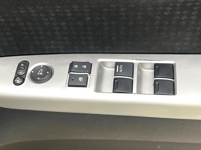 N-BOXカスタム G ターボSSブラックスタイルパッケージ ターボ 両側電動ドア 純正ナビ バックカメラ 衝突軽減 禁煙車 ハーフレザーシート スマートキー HIDヘッド LEDフォグ ETC クルコン オートライト オートエアコン 純正15インチアルミ(55枚目)