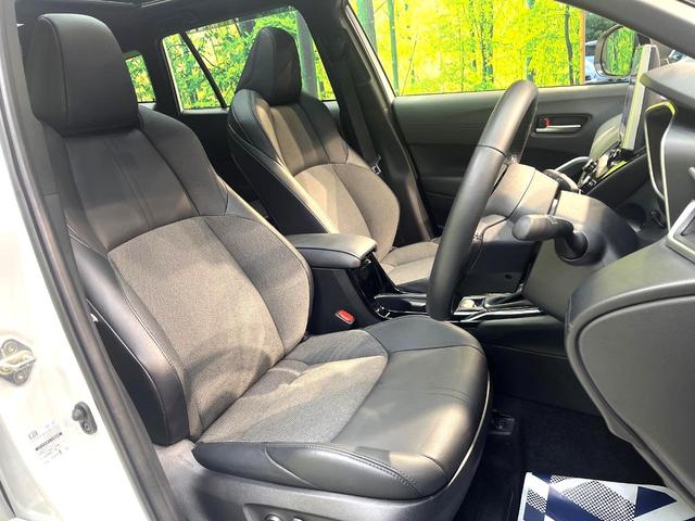 カローラクロス ハイブリッド　Ｚ　禁煙車　サンルーフ　純正１０インチナビ　衝突軽減システム　全周囲カメラ　レーダークルーズ　ハーフレザーシート　パワーシート　シートヒーター　パワーバックドア　フルセグ　ＥＴＣ　Ｂｌｕｅｔｏｏｔｈ再生（8枚目）