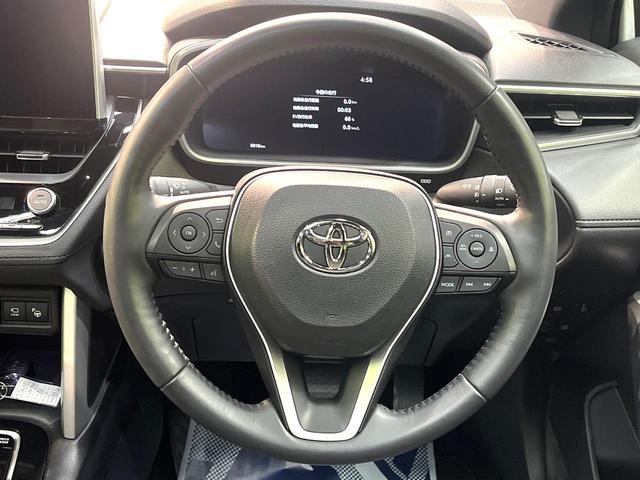 カローラクロス ハイブリッド　Ｚ　禁煙車　サンルーフ　純正１０インチナビ　衝突軽減システム　全周囲カメラ　レーダークルーズ　ハーフレザーシート　パワーシート　シートヒーター　パワーバックドア　フルセグ　ＥＴＣ　Ｂｌｕｅｔｏｏｔｈ再生（11枚目）