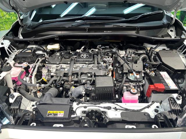 カローラクロス ハイブリッド　Ｚ　禁煙車　サンルーフ　純正１０インチナビ　衝突軽減システム　全周囲カメラ　レーダークルーズ　ハーフレザーシート　パワーシート　シートヒーター　パワーバックドア　フルセグ　ＥＴＣ　Ｂｌｕｅｔｏｏｔｈ再生（18枚目）