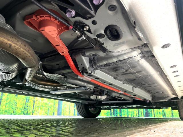 カローラクロス ハイブリッド　Ｚ　禁煙車　サンルーフ　純正１０インチナビ　衝突軽減システム　全周囲カメラ　レーダークルーズ　ハーフレザーシート　パワーシート　シートヒーター　パワーバックドア　フルセグ　ＥＴＣ　Ｂｌｕｅｔｏｏｔｈ再生（23枚目）