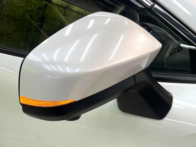 カローラクロス ハイブリッド　Ｚ　禁煙車　サンルーフ　純正１０インチナビ　衝突軽減システム　全周囲カメラ　レーダークルーズ　ハーフレザーシート　パワーシート　シートヒーター　パワーバックドア　フルセグ　ＥＴＣ　Ｂｌｕｅｔｏｏｔｈ再生（32枚目）