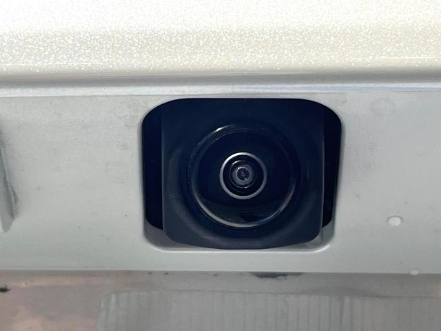 カローラクロス ハイブリッド　Ｚ　禁煙車　サンルーフ　純正１０インチナビ　衝突軽減システム　全周囲カメラ　レーダークルーズ　ハーフレザーシート　パワーシート　シートヒーター　パワーバックドア　フルセグ　ＥＴＣ　Ｂｌｕｅｔｏｏｔｈ再生（34枚目）