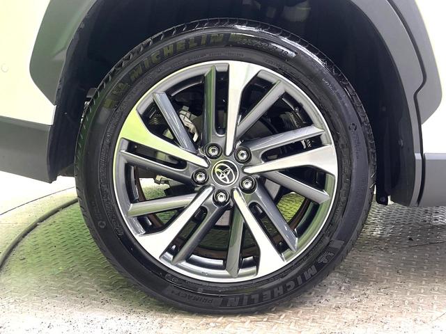 カローラクロス ハイブリッド　Ｚ　禁煙車　サンルーフ　純正１０インチナビ　衝突軽減システム　全周囲カメラ　レーダークルーズ　ハーフレザーシート　パワーシート　シートヒーター　パワーバックドア　フルセグ　ＥＴＣ　Ｂｌｕｅｔｏｏｔｈ再生（36枚目）