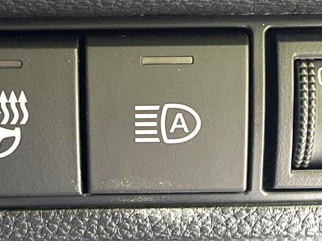 カローラクロス ハイブリッド　Ｚ　禁煙車　サンルーフ　純正１０インチナビ　衝突軽減システム　全周囲カメラ　レーダークルーズ　ハーフレザーシート　パワーシート　シートヒーター　パワーバックドア　フルセグ　ＥＴＣ　Ｂｌｕｅｔｏｏｔｈ再生（51枚目）