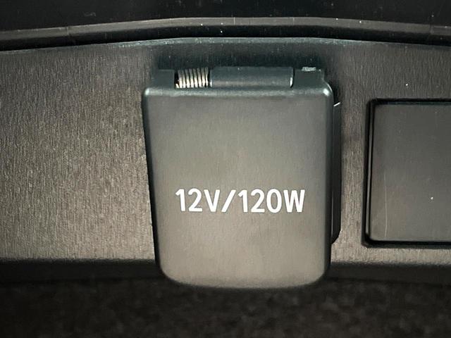 カローラクロス ハイブリッド　Ｚ　禁煙車　サンルーフ　純正１０インチナビ　衝突軽減システム　全周囲カメラ　レーダークルーズ　ハーフレザーシート　パワーシート　シートヒーター　パワーバックドア　フルセグ　ＥＴＣ　Ｂｌｕｅｔｏｏｔｈ再生（64枚目）