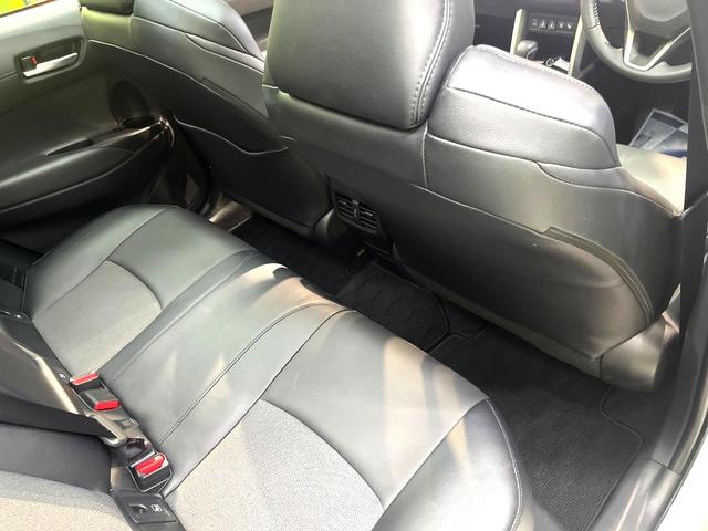 カローラクロス ハイブリッド　Ｚ　禁煙車　サンルーフ　純正１０インチナビ　衝突軽減システム　全周囲カメラ　レーダークルーズ　ハーフレザーシート　パワーシート　シートヒーター　パワーバックドア　フルセグ　ＥＴＣ　Ｂｌｕｅｔｏｏｔｈ再生（69枚目）