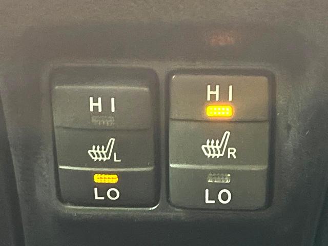 ノア ハイブリッドＧ　禁煙車　電動スライドドア　純正ナビ　後席モニター　バックカメラ　ドラレコ　ＥＴＣ　スマートキー　ＨＩＤヘッド　ビルトイン　クルコン　オートライト　デュアルエアコン　ＤＶＤ再生（7枚目）