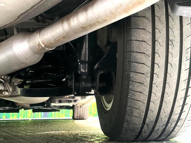 ノア ハイブリッドＧ　禁煙車　電動スライドドア　純正ナビ　後席モニター　バックカメラ　ドラレコ　ＥＴＣ　スマートキー　ＨＩＤヘッド　ビルトイン　クルコン　オートライト　デュアルエアコン　ＤＶＤ再生（21枚目）