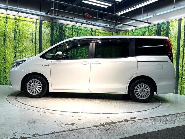 ノア ハイブリッドＧ　禁煙車　電動スライドドア　純正ナビ　後席モニター　バックカメラ　ドラレコ　ＥＴＣ　スマートキー　ＨＩＤヘッド　ビルトイン　クルコン　オートライト　デュアルエアコン　ＤＶＤ再生（24枚目）