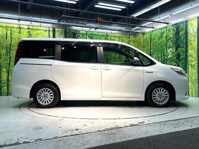 ノア ハイブリッドＧ　禁煙車　電動スライドドア　純正ナビ　後席モニター　バックカメラ　ドラレコ　ＥＴＣ　スマートキー　ＨＩＤヘッド　ビルトイン　クルコン　オートライト　デュアルエアコン　ＤＶＤ再生（25枚目）