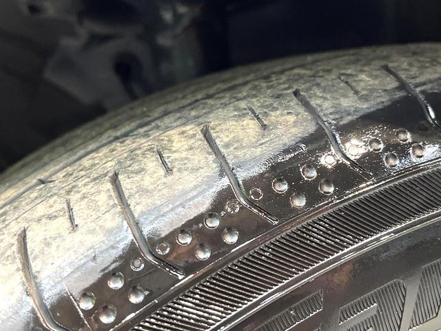 ノア ハイブリッドＧ　禁煙車　電動スライドドア　純正ナビ　後席モニター　バックカメラ　ドラレコ　ＥＴＣ　スマートキー　ＨＩＤヘッド　ビルトイン　クルコン　オートライト　デュアルエアコン　ＤＶＤ再生（36枚目）