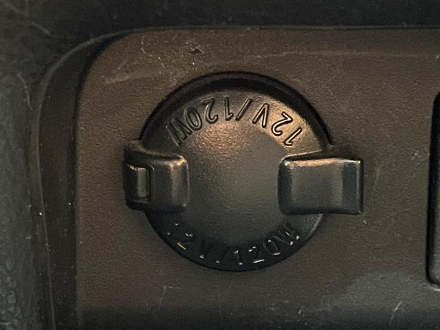 ノア ハイブリッドＧ　禁煙車　電動スライドドア　純正ナビ　後席モニター　バックカメラ　ドラレコ　ＥＴＣ　スマートキー　ＨＩＤヘッド　ビルトイン　クルコン　オートライト　デュアルエアコン　ＤＶＤ再生（57枚目）