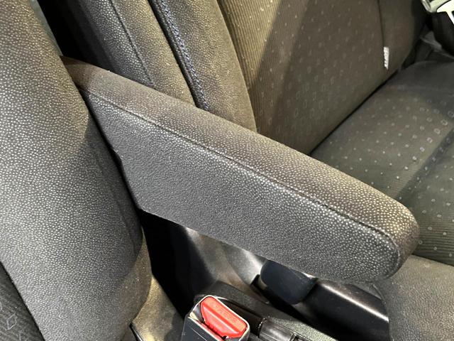 ノア ハイブリッドＧ　禁煙車　電動スライドドア　純正ナビ　後席モニター　バックカメラ　ドラレコ　ＥＴＣ　スマートキー　ＨＩＤヘッド　ビルトイン　クルコン　オートライト　デュアルエアコン　ＤＶＤ再生（65枚目）