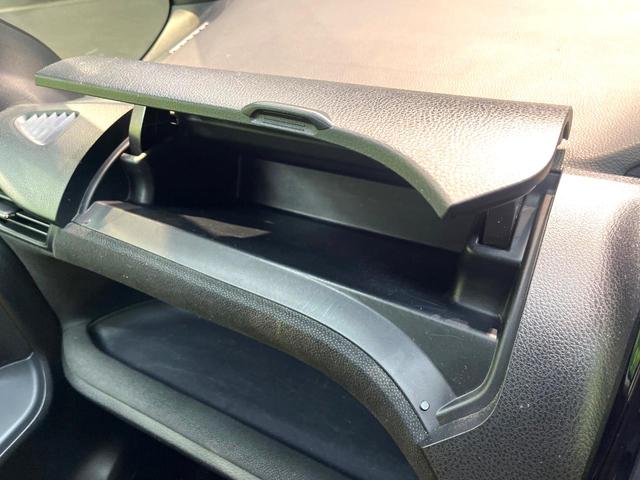 ノア ハイブリッドＧ　禁煙車　電動スライドドア　純正ナビ　後席モニター　バックカメラ　ドラレコ　ＥＴＣ　スマートキー　ＨＩＤヘッド　ビルトイン　クルコン　オートライト　デュアルエアコン　ＤＶＤ再生（73枚目）