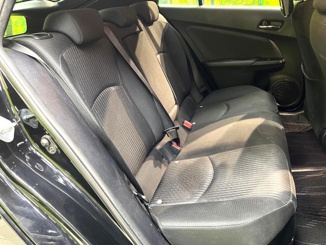 プリウス S 禁煙車 衝突軽減システム 純正ナビ レーダークルーズ フルセグ バックカメラ ETC Bluetooth DVD再生 LEDヘッド LEDフォグ レーンアシスト クリアランスソナー オートハイビーム(9枚目)