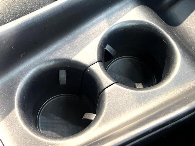 プリウス S 禁煙車 衝突軽減システム 純正ナビ レーダークルーズ フルセグ バックカメラ ETC Bluetooth DVD再生 LEDヘッド LEDフォグ レーンアシスト クリアランスソナー オートハイビーム(43枚目)