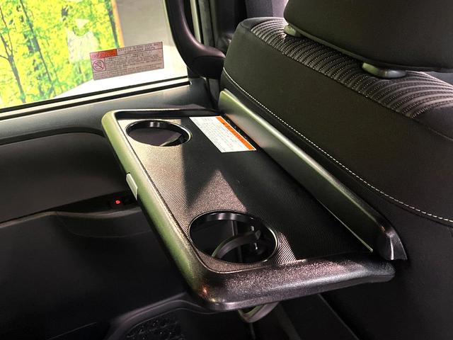 ヴォクシー ZS 煌II 禁煙車 両側電動ドア ナビ バックカメラ トヨタセーフティセンス ドラレコ ETC コーナーセンサー スマートキー LEDヘッド クルコン オートハイビーム 車線逸脱警報 オートライト(45枚目)