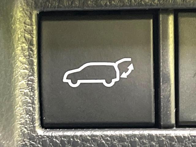 ハリアーハイブリッド Ｇ　禁煙車　純正８型ディスプレイオーディオ　衝突軽減装置　レーダークルーズ　パワーバックドア　パワーシート　バックカメラ　ＥＴＣ　ドラレコ　Ｂｌｕｅｔｏｏｔｈ　ハーフレザーシート　クリアランスソナー（5枚目）