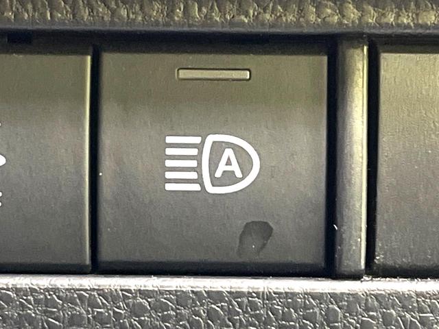 ハリアーハイブリッド Ｇ　禁煙車　純正８型ディスプレイオーディオ　衝突軽減装置　レーダークルーズ　パワーバックドア　パワーシート　バックカメラ　ＥＴＣ　ドラレコ　Ｂｌｕｅｔｏｏｔｈ　ハーフレザーシート　クリアランスソナー（49枚目）