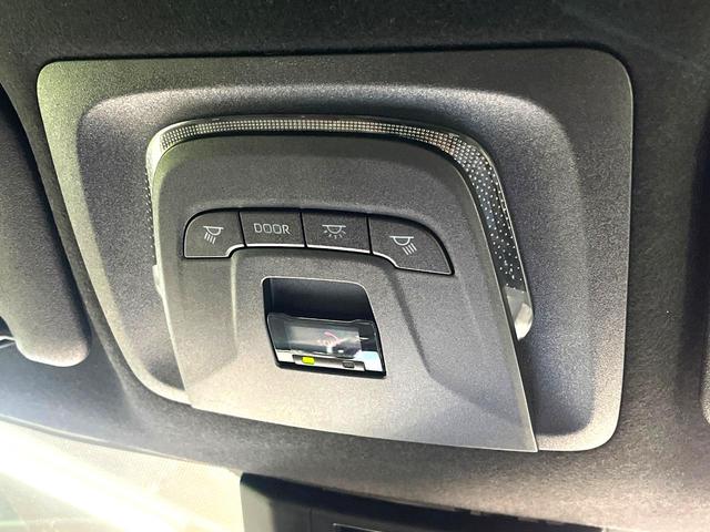 カローラスポーツ ハイブリッドＧ　Ｚ　禁煙車　モデリスタエアロ　衝突軽減システム　ナビ機能付ディスプレイオーディオ　レーダークルーズ　バックカメラ　フルセグ　ＥＴＣ　Ｂｌｕｅｔｏｏｔｈ再生　ブラインドスポットモニター　シートヒーター（43枚目）