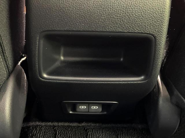 カローラスポーツ ハイブリッドＧ　Ｚ　禁煙車　モデリスタエアロ　衝突軽減システム　ナビ機能付ディスプレイオーディオ　レーダークルーズ　バックカメラ　フルセグ　ＥＴＣ　Ｂｌｕｅｔｏｏｔｈ再生　ブラインドスポットモニター　シートヒーター（71枚目）