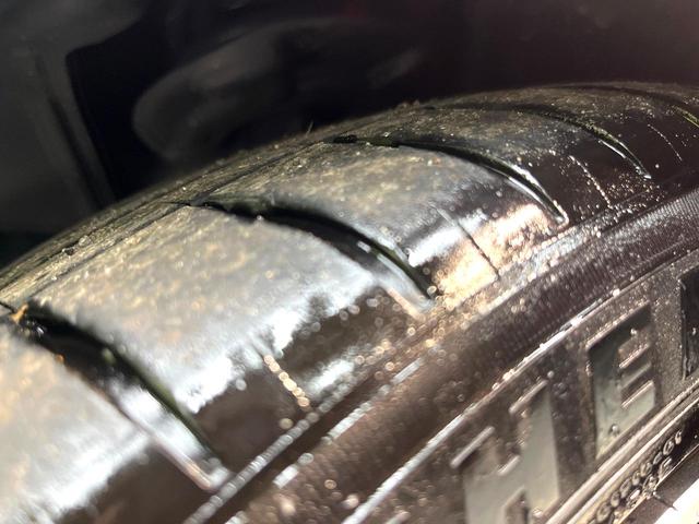 オーラ ニスモ　チューンドｅ－パワー４ＷＤ　禁煙車　４ＷＤ　メーカー９インチナビ　全周囲カメラ　衝突軽減装置　プロパイロット　パワーシート　ドライブレコーダー　コーナーセンサー　ＬＥＤヘッド　ＥＴＣ２．０　オートライト　オートエアコン（41枚目）