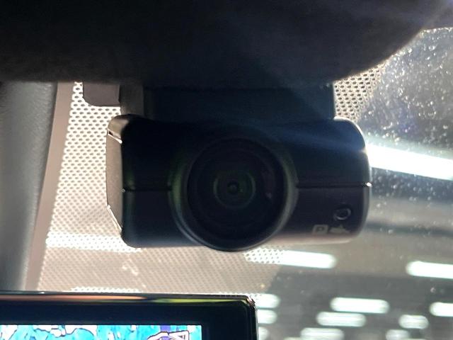 オーラ ニスモ　チューンドｅ－パワー４ＷＤ　禁煙車　４ＷＤ　メーカー９インチナビ　全周囲カメラ　衝突軽減装置　プロパイロット　パワーシート　ドライブレコーダー　コーナーセンサー　ＬＥＤヘッド　ＥＴＣ２．０　オートライト　オートエアコン（59枚目）