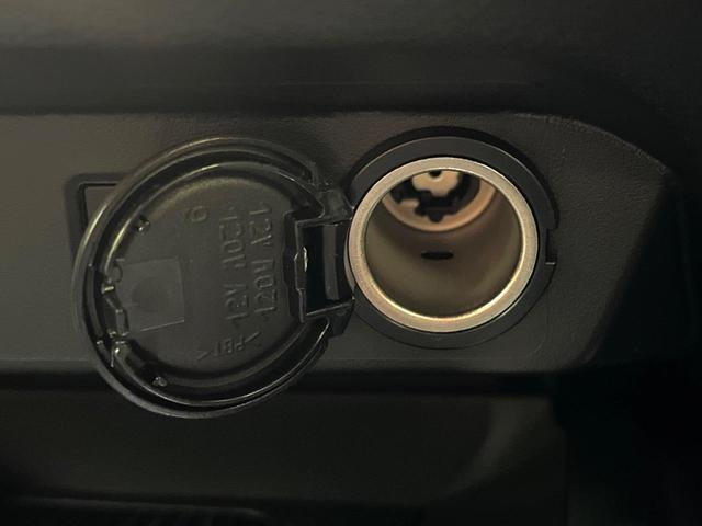 オーラ ニスモ　チューンドｅ－パワー４ＷＤ　禁煙車　４ＷＤ　メーカー９インチナビ　全周囲カメラ　衝突軽減装置　プロパイロット　パワーシート　ドライブレコーダー　コーナーセンサー　ＬＥＤヘッド　ＥＴＣ２．０　オートライト　オートエアコン（67枚目）