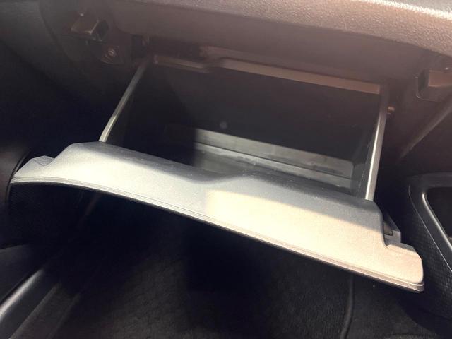 シエンタ Ｇ　禁煙車　両側電動ドア　純正ナビ　バックカメラ　衝突被害軽減システム　スマートキー　ＬＥＤヘッド　ビルトインＥＴＣ　オートハイビーム　ドライブレコーダー　オートエアコン　Ｂｌｕｅｔｏｏｔｈ　フルセグ（62枚目）