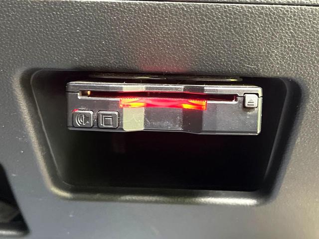 タント カスタムRS トップエディションSAII 禁煙車 両側電動スライドドア 衝突軽減システム 純正ナビ バックカメラ フルセグ ETC Bluetooth再生 ハーフレザーシート LEDヘッドライト LEDフォグ スマートキー ベンチシート(7枚目)