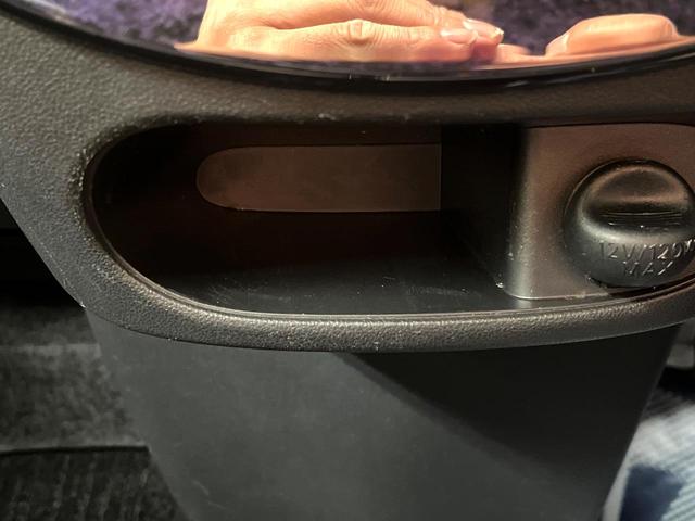 タント カスタムRS トップエディションSAII 禁煙車 両側電動スライドドア 衝突軽減システム 純正ナビ バックカメラ フルセグ ETC Bluetooth再生 ハーフレザーシート LEDヘッドライト LEDフォグ スマートキー ベンチシート(59枚目)