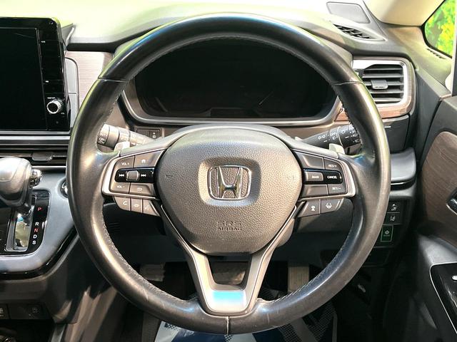 オデッセイ アブソルート 禁煙車 両側電動スライドドア フリップダウンモニター 純正10インチナビ 全周囲カメラ アダプティブクルーズ フルセグ ETC Bluetooth再生 パワーシート ハーフレザーシート オットマン(12枚目)