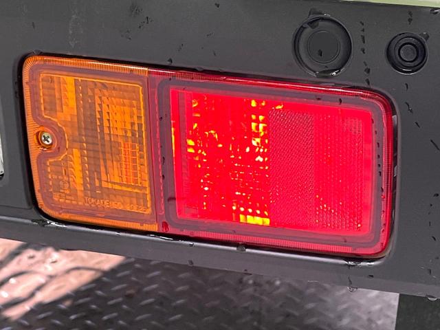 ハイゼットトラック スタンダード 禁煙車 MT車 スマートアシスト コーナーセンサー アイドリングストップ オートマチックハイビーム オートライト 盗難防止システム 誤発進抑制機能 横滑り防止装置 車線逸脱警報(27枚目)