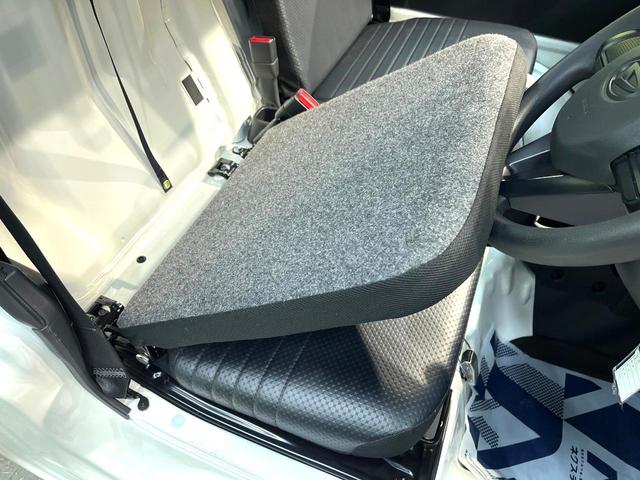 ハイゼットトラック スタンダード 禁煙車 MT車 スマートアシスト コーナーセンサー アイドリングストップ オートマチックハイビーム オートライト 盗難防止システム 誤発進抑制機能 横滑り防止装置 車線逸脱警報(45枚目)