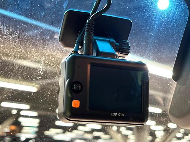 ハイゼットカーゴ クルーズ 禁煙車 衝突軽減システム ディスプレイオーディオ Applecarplay ドラレコ フルセグ バックカメラ ETC Bluetooth再生 スマートキー クリアランスソナー オートハイビーム(6枚目)