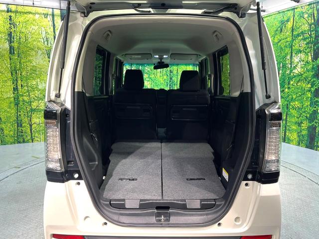 N-BOXカスタム 2トーンカラースタイル G・Lパッケージ 衝突軽減装置 純正ナビ 両側電動スライドドア ETC バックカメラ Bluetooth HIDヘッドライト フォグライト スマートキー オートライト オートエアコン 地デジ プライバシーガラス(10枚目)