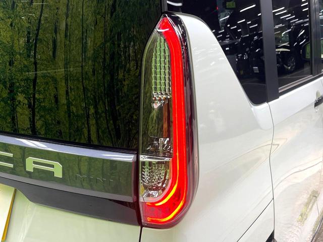 デリカミニ Ｔ　プレミアム　禁煙車　衝突軽減装置　９型ＳＤナビ　全周囲カメラ　両側電動スライドドア　マイパイロット　シートヒーター　デジタルインナーミラー　ＥＴＣ　ドラレコ　ステアリングヒーター　ハーフレザーシート（34枚目）