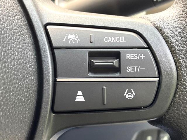 フリード エアー 登録済未使用車 両側電動ドア バックカメラ ホンダセンシング レーダークルーズ コーナーセンサー 純正8型ディスプレイオーディオ スマートキー LEDヘッド オートハイビーム オートエアコン(5枚目)