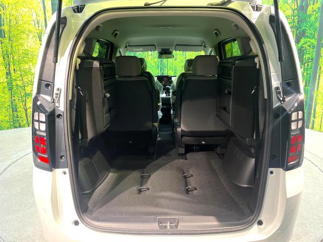 フリード エアー 登録済未使用車 両側電動ドア バックカメラ ホンダセンシング レーダークルーズ コーナーセンサー 純正8型ディスプレイオーディオ スマートキー LEDヘッド オートハイビーム オートエアコン(11枚目)