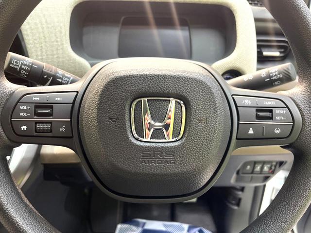 フリード エアー 登録済未使用車 両側電動ドア バックカメラ ホンダセンシング レーダークルーズ コーナーセンサー 純正8型ディスプレイオーディオ スマートキー LEDヘッド オートハイビーム オートエアコン(55枚目)