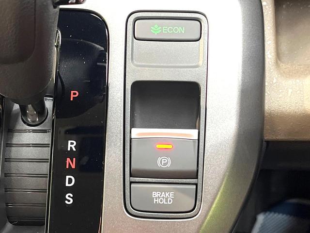 フリード エアー 登録済未使用車 両側電動ドア バックカメラ ホンダセンシング レーダークルーズ コーナーセンサー 純正8型ディスプレイオーディオ スマートキー LEDヘッド オートハイビーム オートエアコン(59枚目)