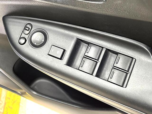 フィットハイブリッド Sパッケージ エアロ 純正8型ナビ バックカメラ 衝突被害軽減システム 禁煙車 ドラレコ スマートキー LEDヘッド ETC クルコン オートライト オートエアコン 純正16インチアルミ Bluetooth CD(35枚目)