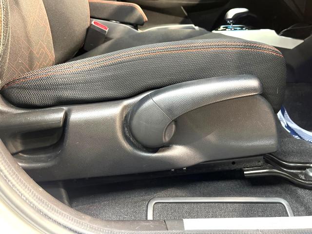 フィットハイブリッド Sパッケージ エアロ 純正8型ナビ バックカメラ 衝突被害軽減システム 禁煙車 ドラレコ スマートキー LEDヘッド ETC クルコン オートライト オートエアコン 純正16インチアルミ Bluetooth CD(50枚目)