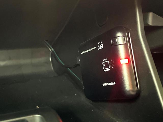 ソリオ Ｇ　禁煙車　ナビ　バックカメラ　衝突被害軽減システム　コーナーセンサー　スマートキー　オートハイビーム　車線逸脱警報　オートライト　オートエアコン　ＥＴＣ　Ｂｌｕｅｔｏｏｔｈ（7枚目）