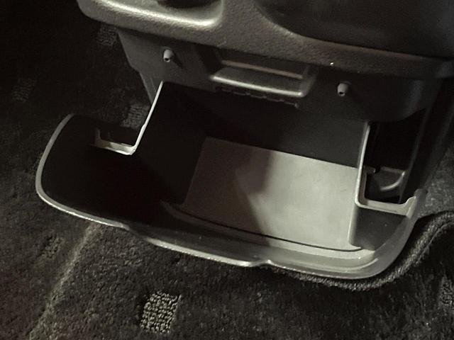 ソリオ Ｇ　禁煙車　ナビ　バックカメラ　衝突被害軽減システム　コーナーセンサー　スマートキー　オートハイビーム　車線逸脱警報　オートライト　オートエアコン　ＥＴＣ　Ｂｌｕｅｔｏｏｔｈ（54枚目）