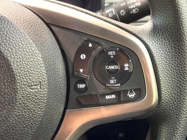 【アダプティブクルーズコントロール】高速道路での長距離走行が楽に！！自動で速度を保つクルーズコントロールが、衝突軽減システムと連携し、前方の車両を感知して車間を保つように速度調節してくれます！！