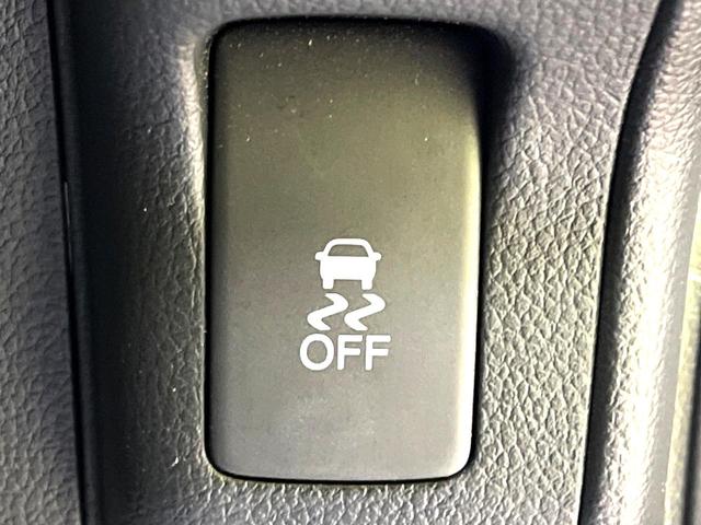 Ｎ－ＢＯＸ ２トーンカラースタイル　Ｇ・Ｌパッケージ　禁煙車　電動スライドドア　純正ナビ　バックカメラ　ＥＴＣ　Ｂｌｕｅｔｏｏｔｈ再生　スマートキー　２トーンカラー　純正１４インチアルミホイール　地デジ　プライバシーガラス　盗難防止装置　ベンチシート（26枚目）